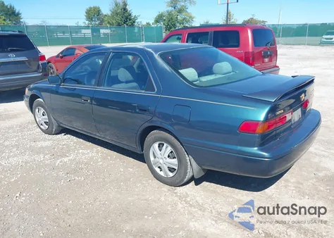 1998 Toyota Camry Le из США, поврежденный, VIN 4T1BG22K9WU835414